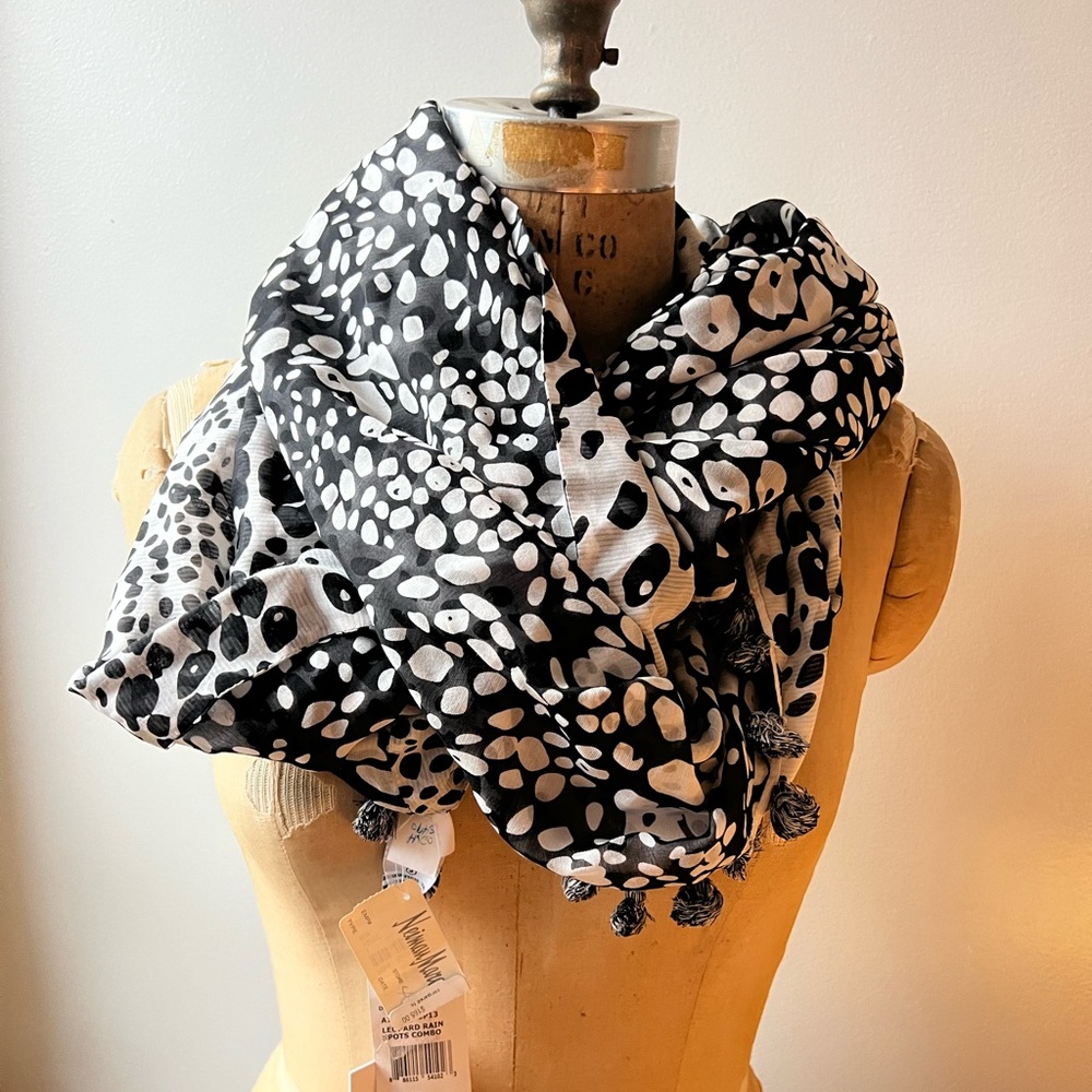 Diane‎ Von Furstenberg Silk Cotton Leopard Rain Spots Circle Scarf NWT